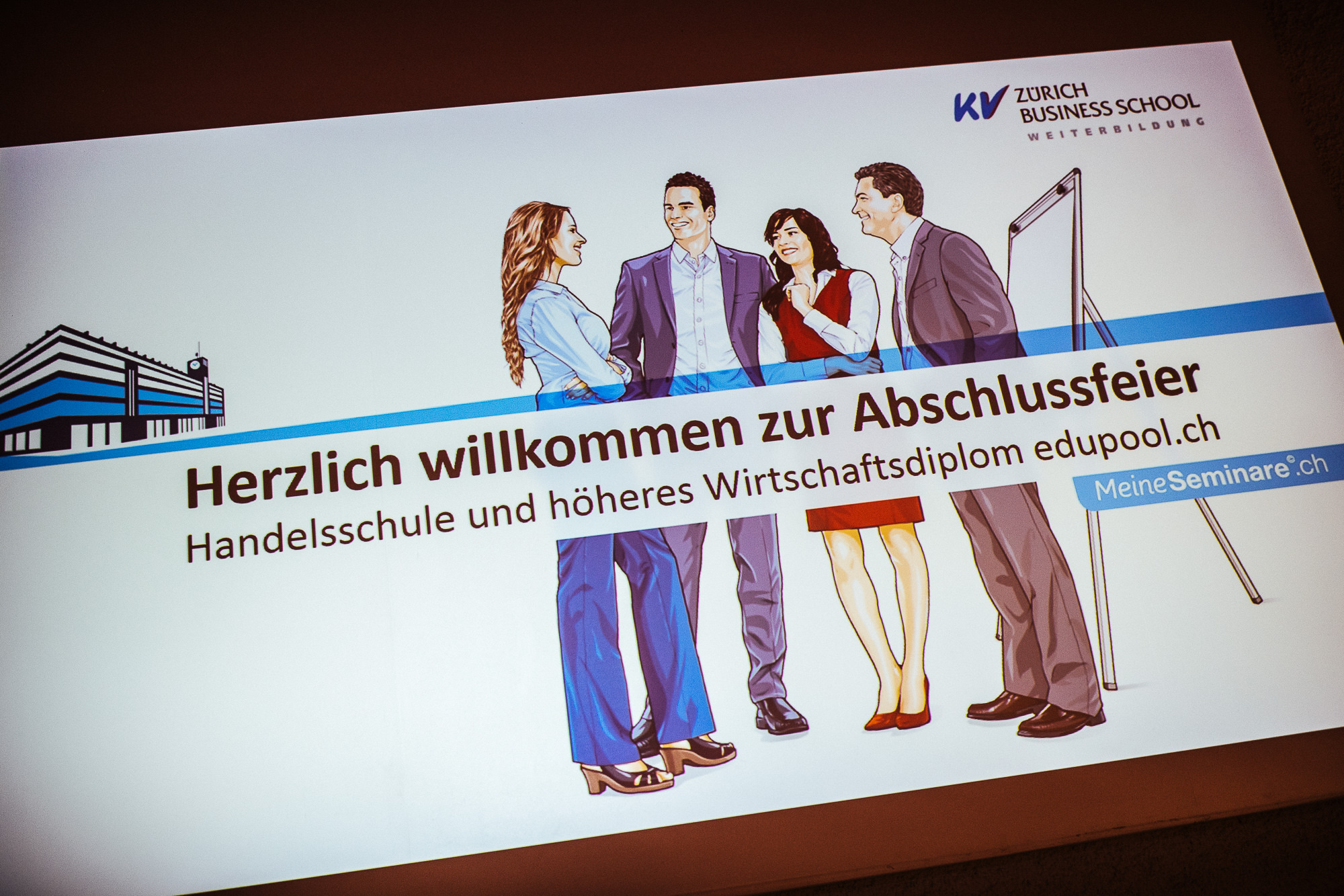 Export x3 1DX22130 KVZ Diplomfeier Handelsschule&HWD