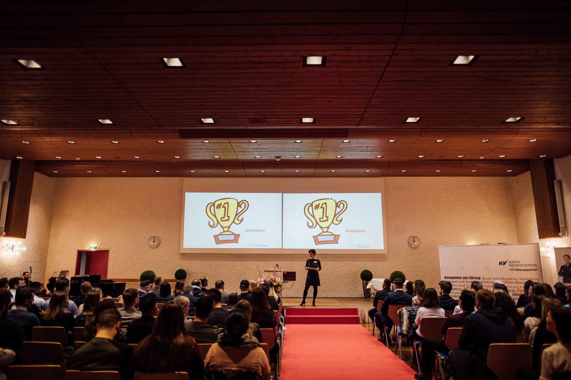 Export x3 1DX22346 KVZ Diplomfeier Handelsschule&HWD