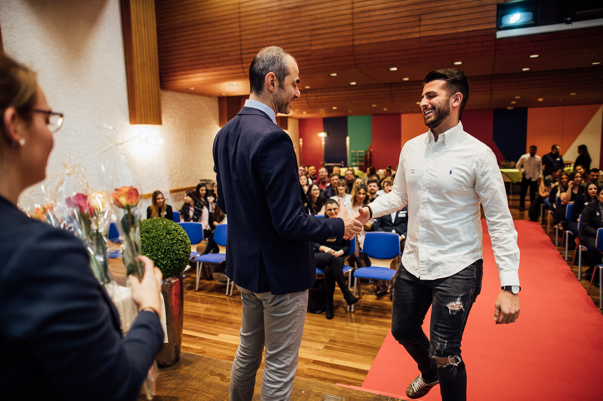 Export x3 1DX22530 KVZ Diplomfeier Handelsschule&HWD