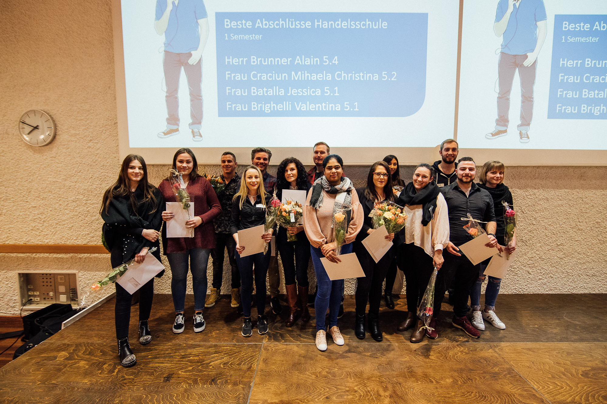 Export x3 1DX22663 KVZ Diplomfeier Handelsschule&HWD