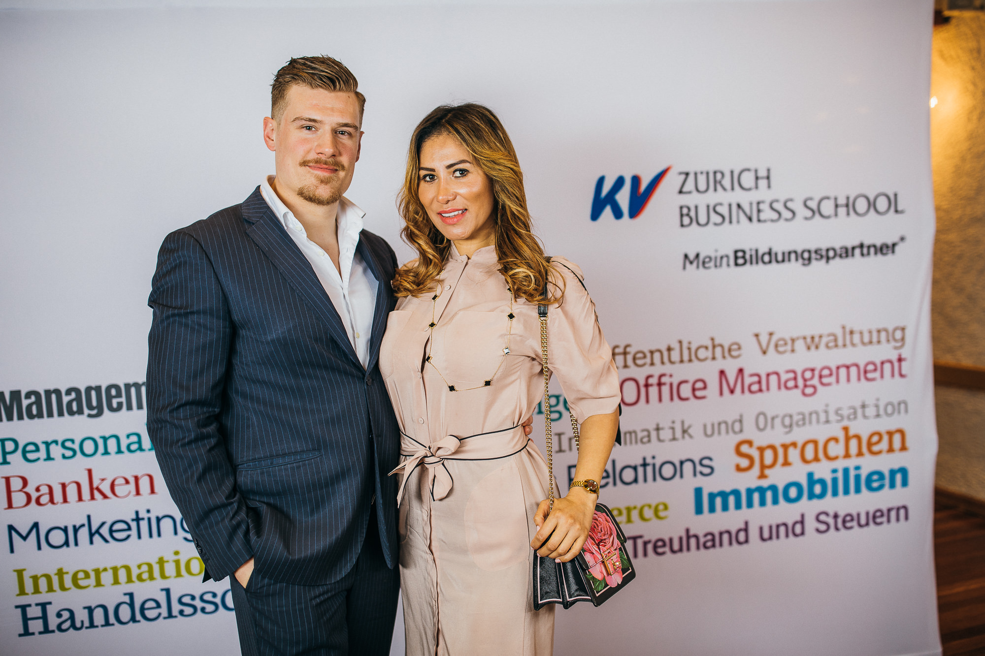 Export x3 5D4 2947 Bearbeitet KVZ Diplomfeier Handelsschule&HWD