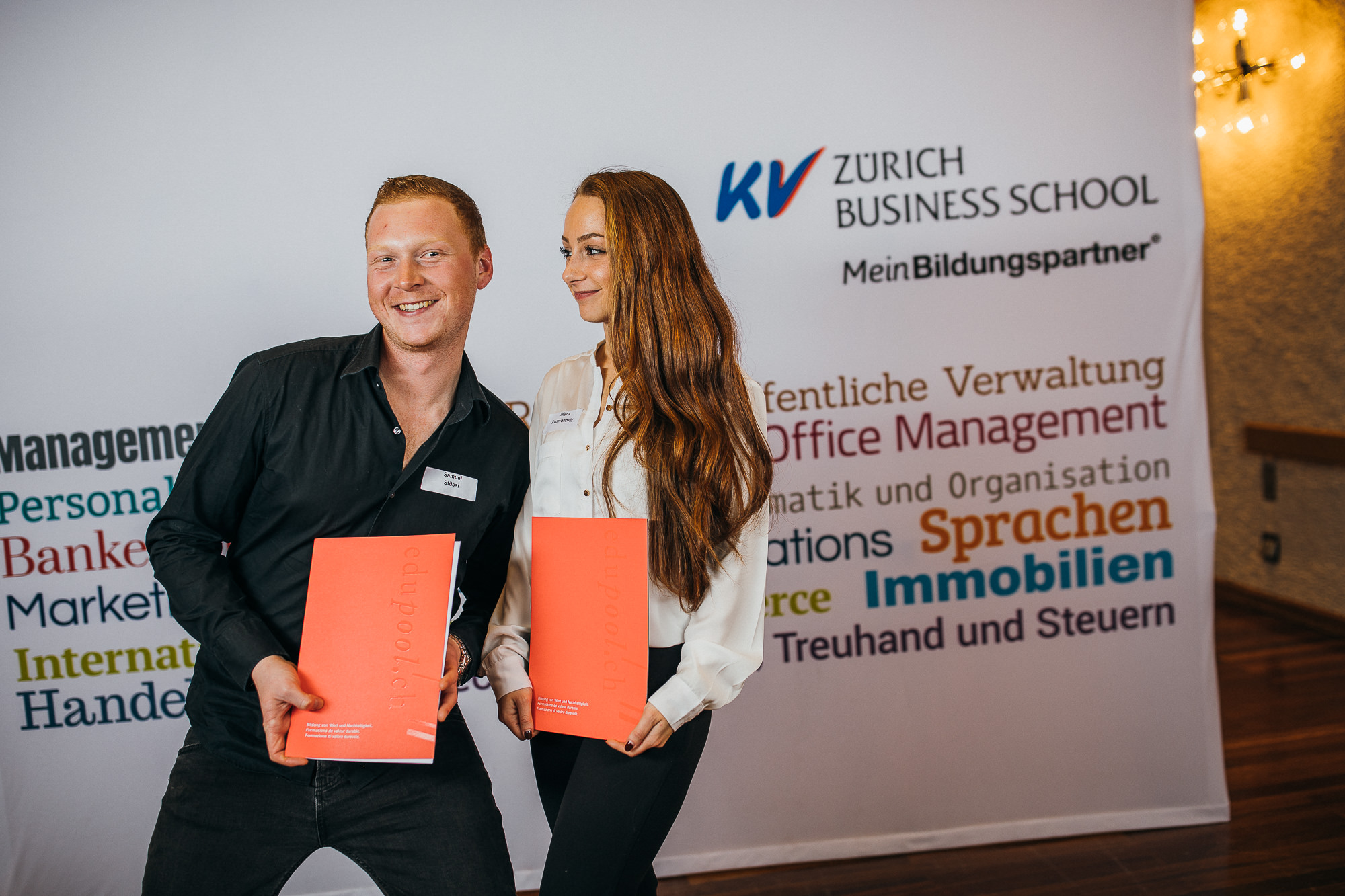 Export x3 5D4 2961 KVZ Diplomfeier Handelsschule&HWD