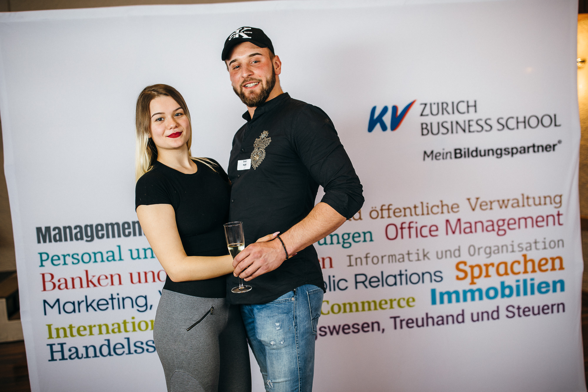 Export x3 5D4 3027 KVZ Diplomfeier Handelsschule&HWD