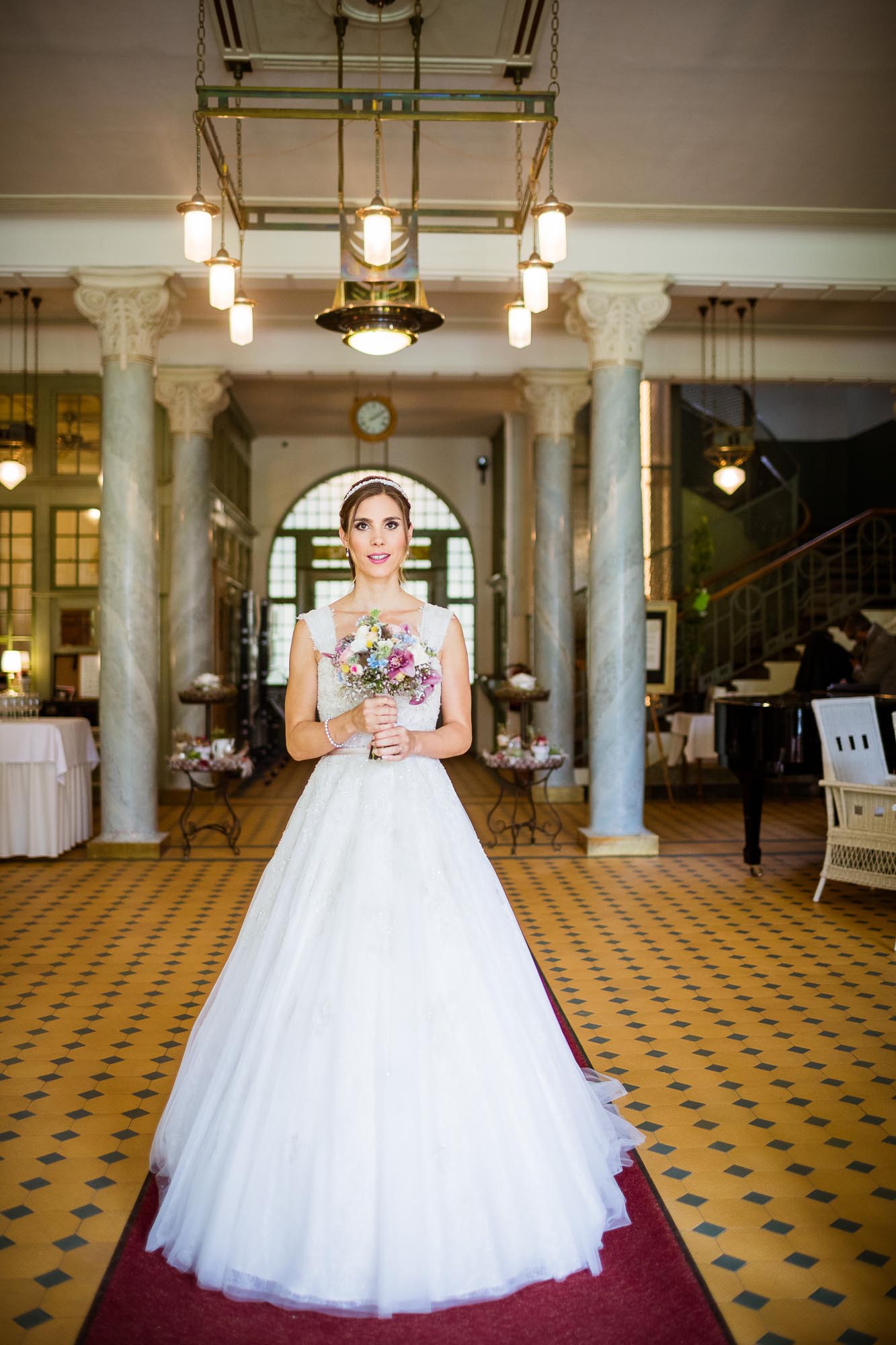 Nina und Richard hochzeit berguen kurhaus 23953