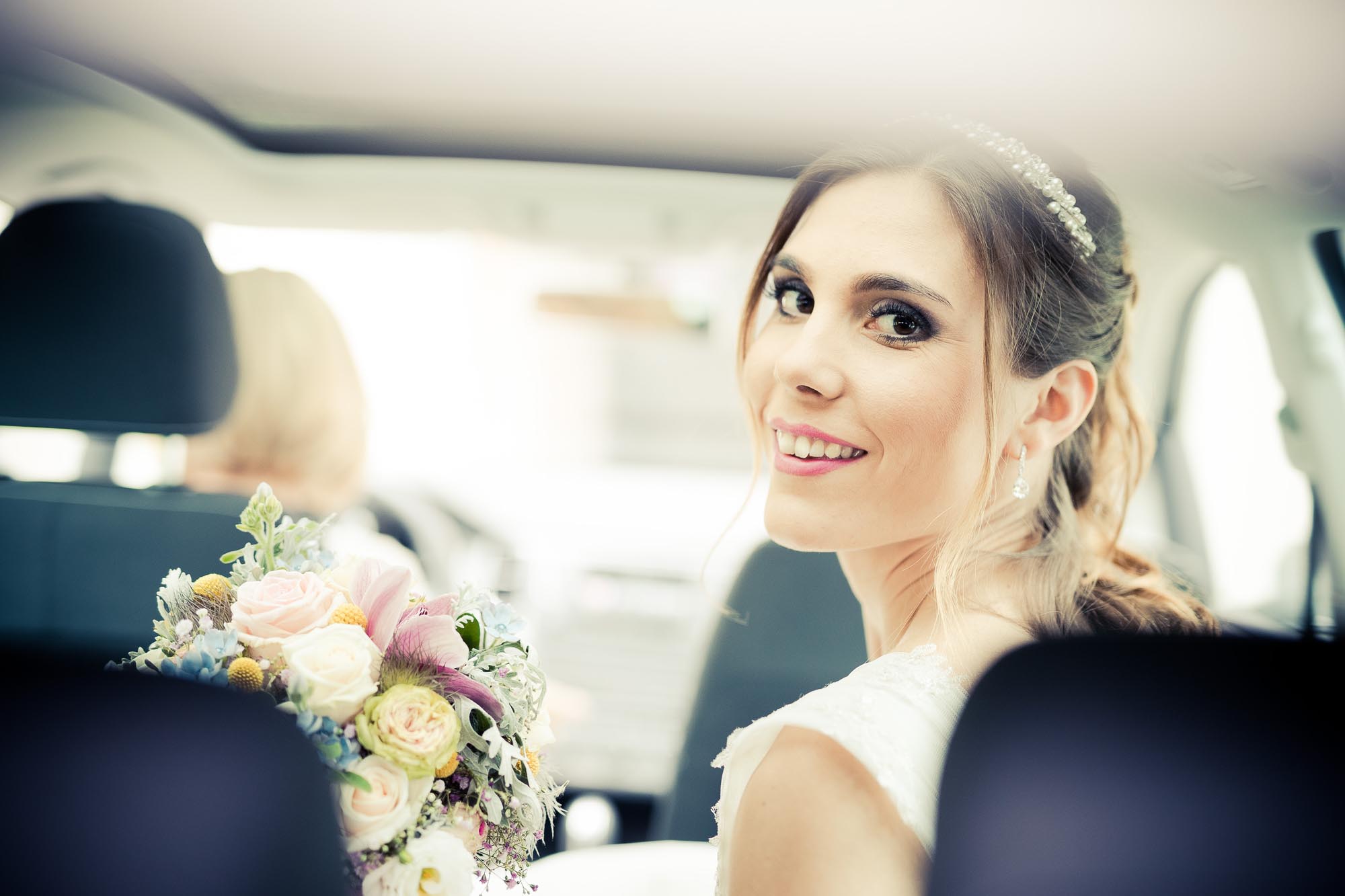 Nina und Richard hochzeit berguen kurhaus 24008
