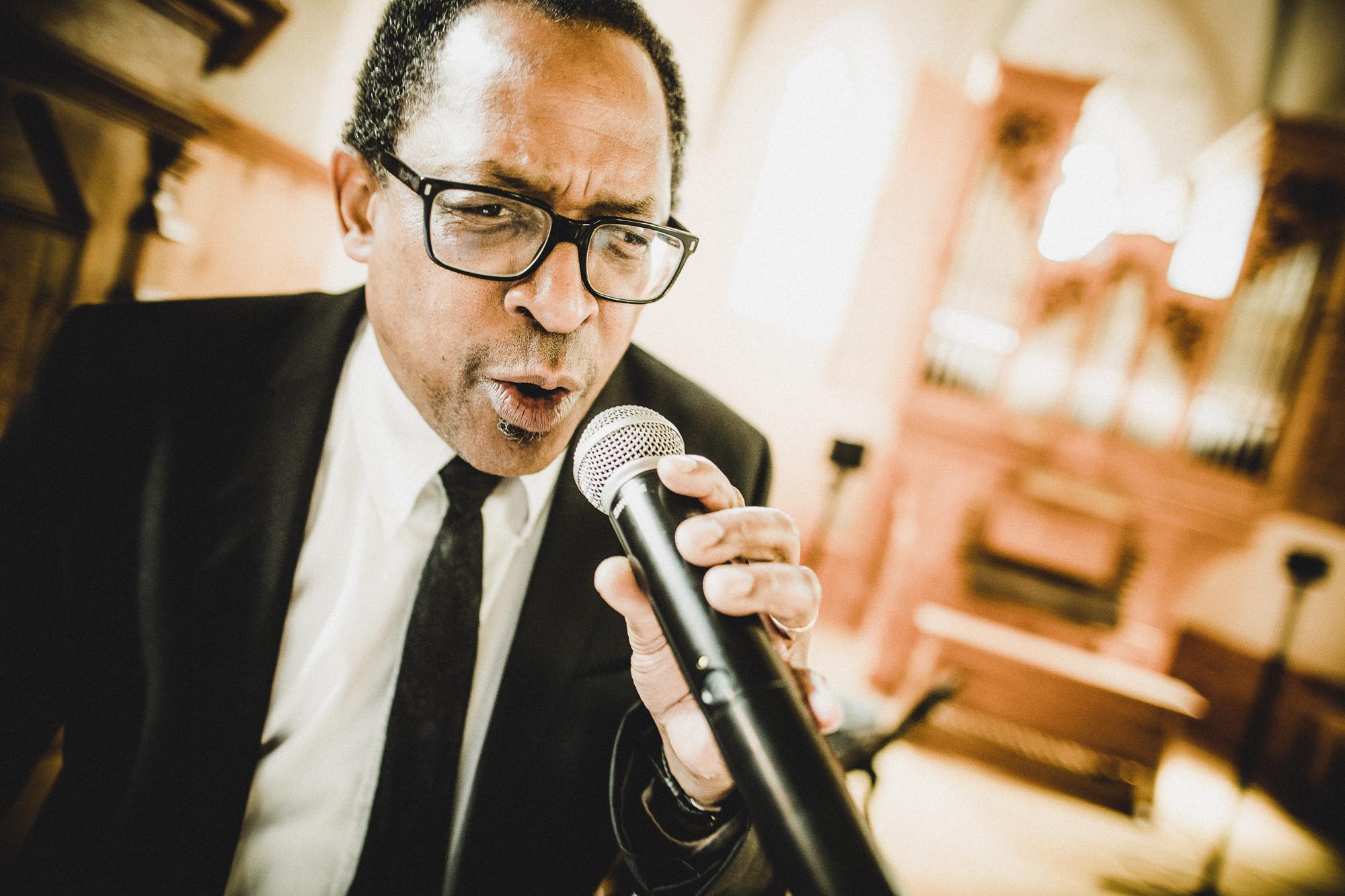 Nina und Richard hochzeit berguen kurhaus 24102