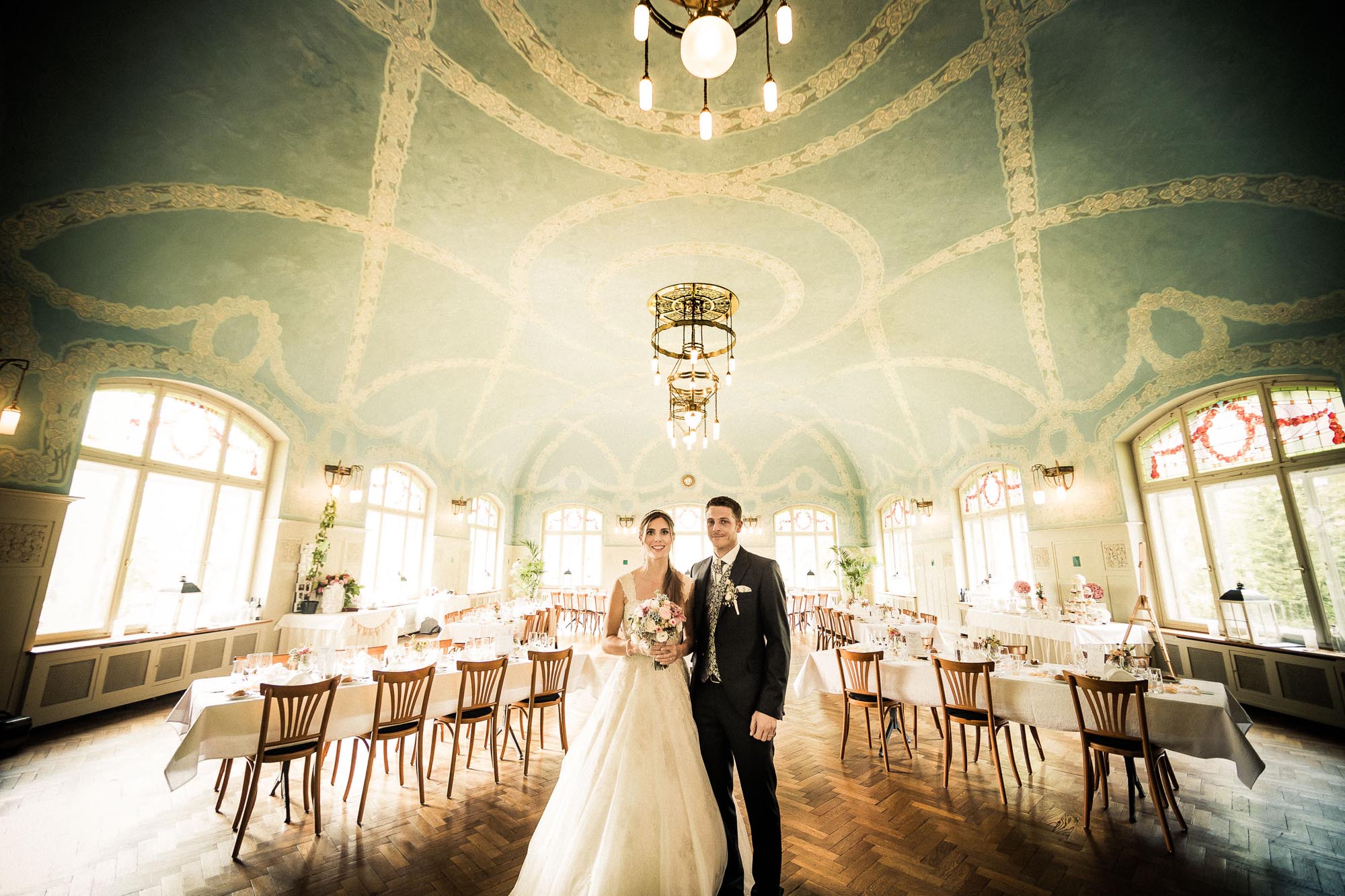 Nina und Richard hochzeit berguen kurhaus 25564
